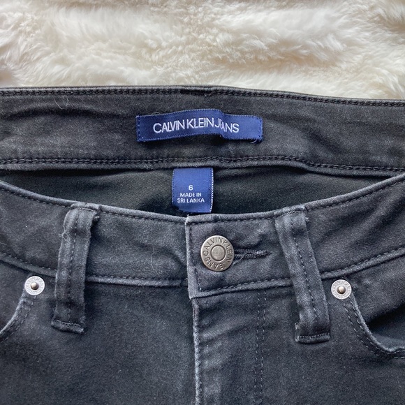 Calvin Klein Jeans - Picture 5 of 7